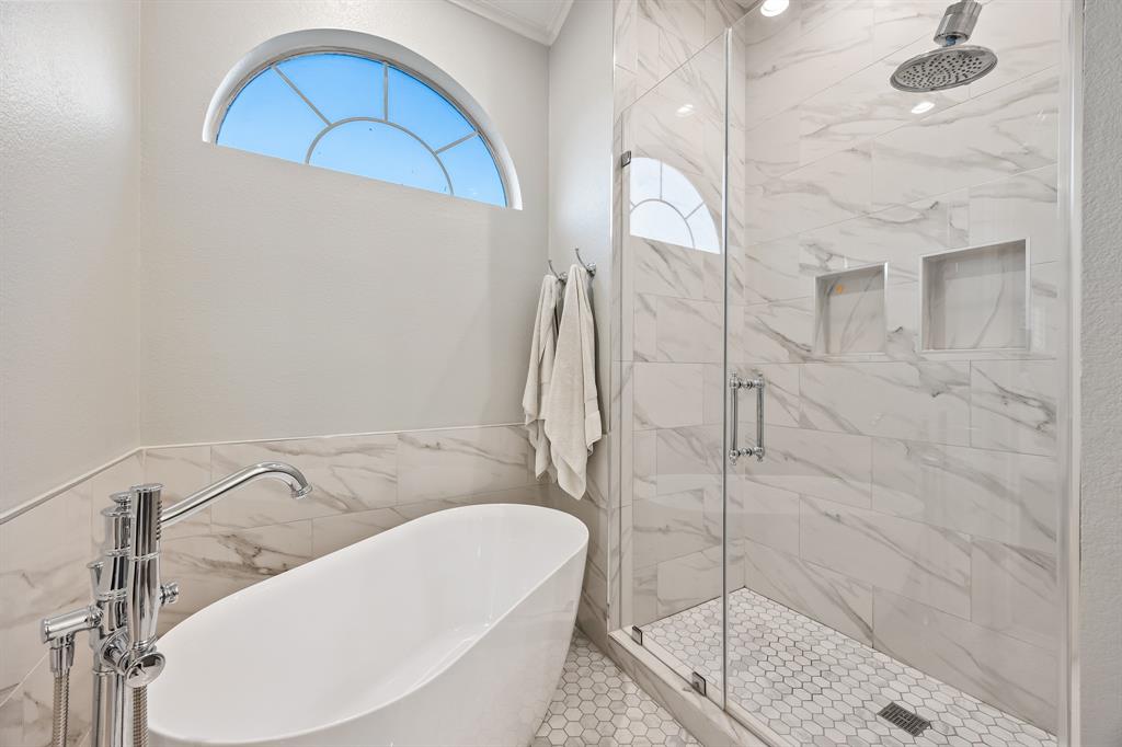 4504 Bowser Condo - Residential