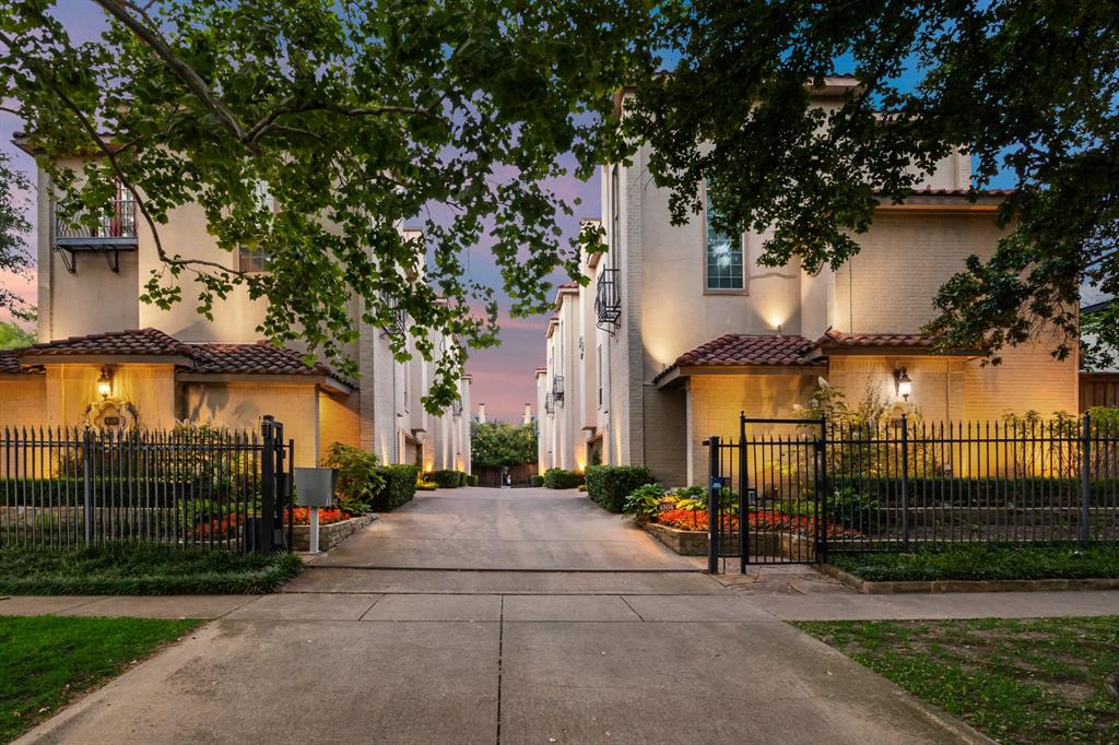 4504 Bowser Condo - Residential