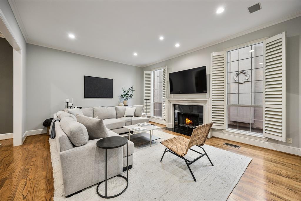 4504 Bowser Condo - Residential