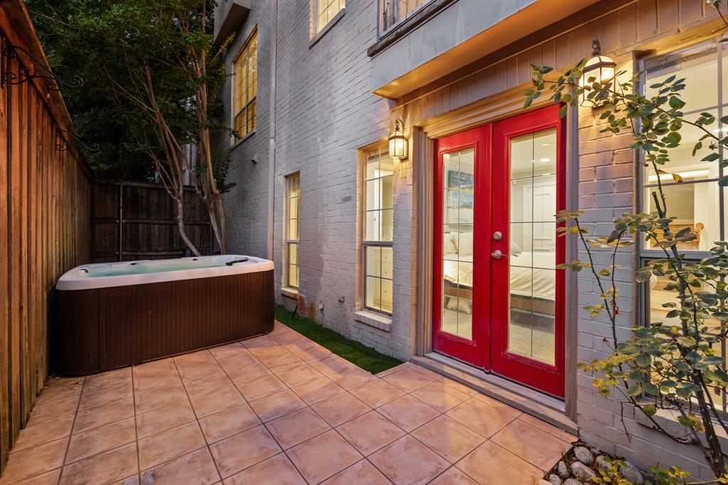 4504 Bowser Condo - Residential