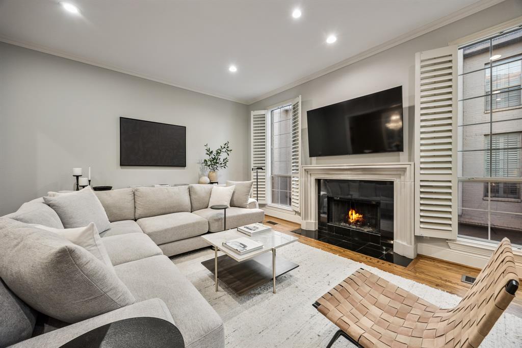4504 Bowser Condo - Residential