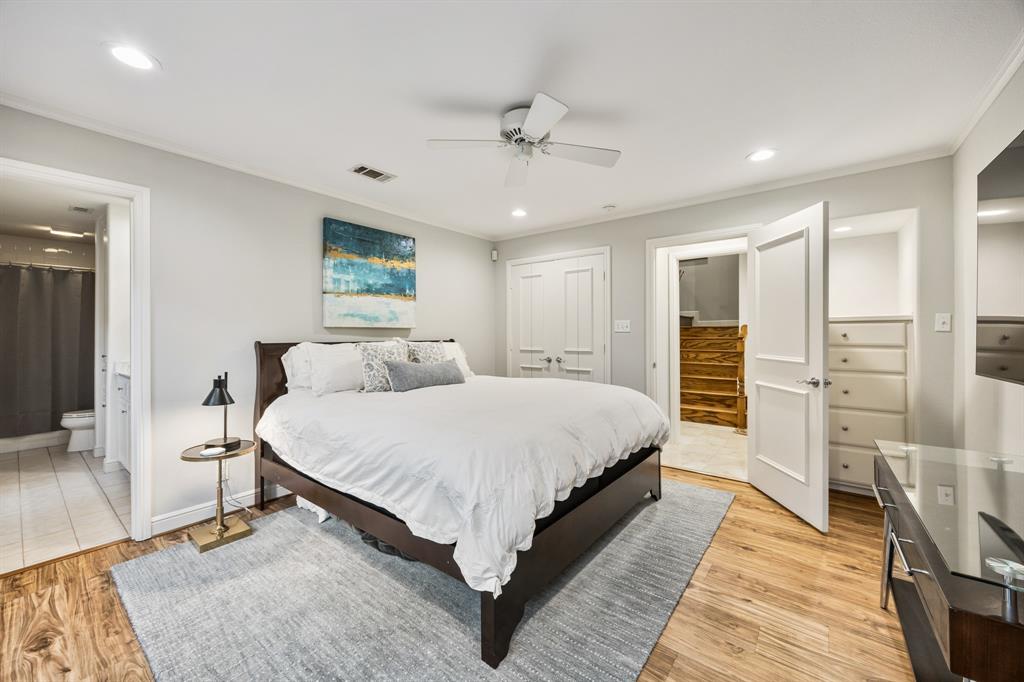 4504 Bowser Condo - Residential