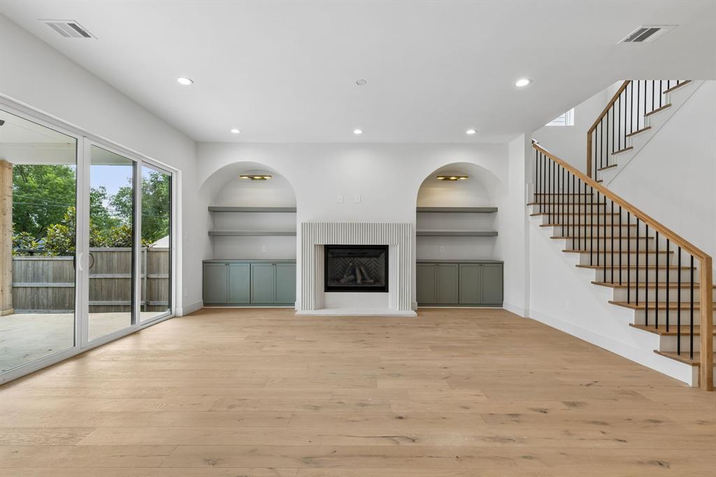 MOUNT AUBURN - Residential
