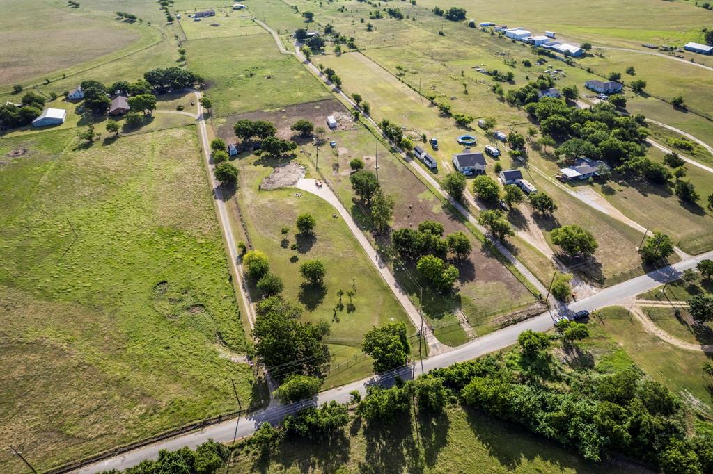 302 J J DAVIDSON;139 E H BELCHER PT TR - Land