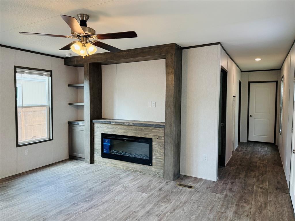 Oak Trail Shores Sec F - Residential