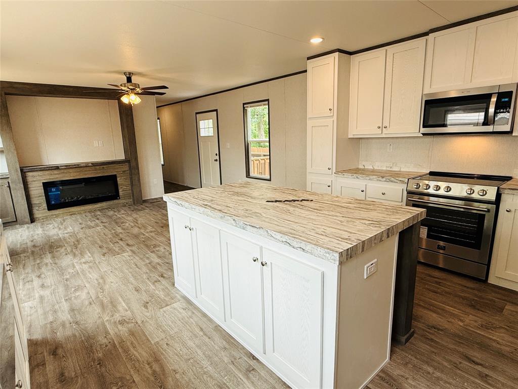 Oak Trail Shores Sec F - Residential