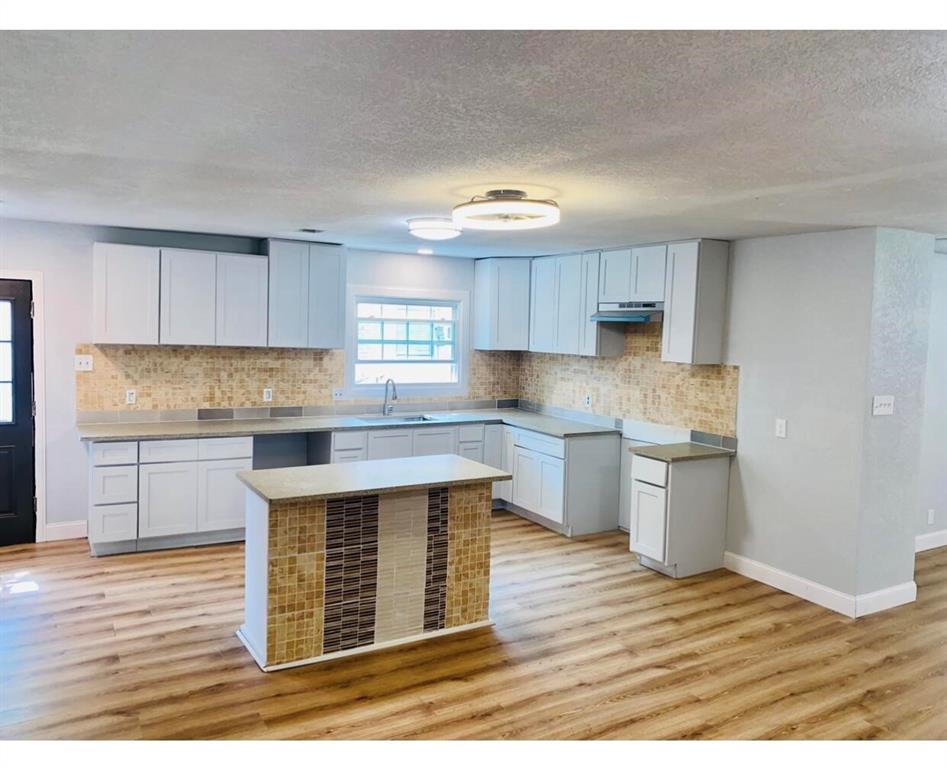 Cedar Crest Village 01 - Residential