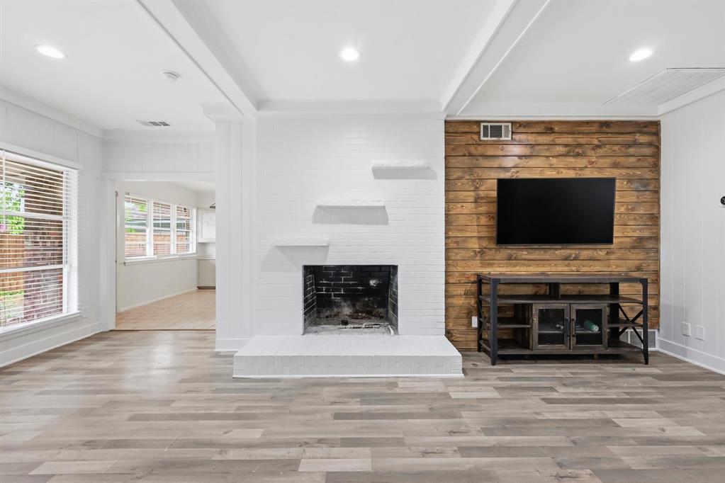 Club Oaks 01 - Residential