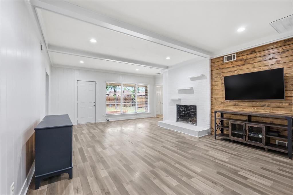 Club Oaks 01 - Residential