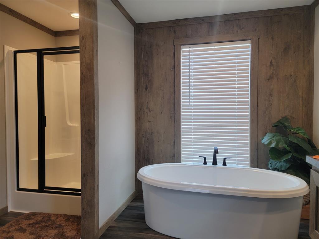Mc Innis Point - Residential