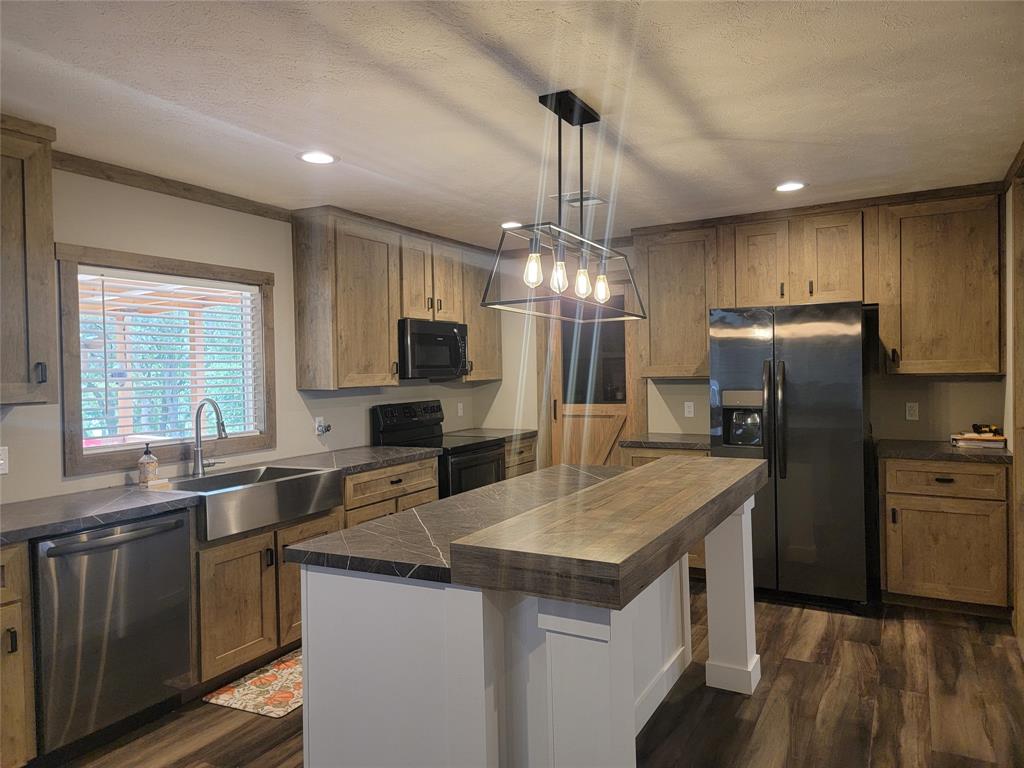 Mc Innis Point - Residential