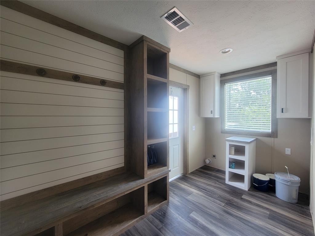Mc Innis Point - Residential
