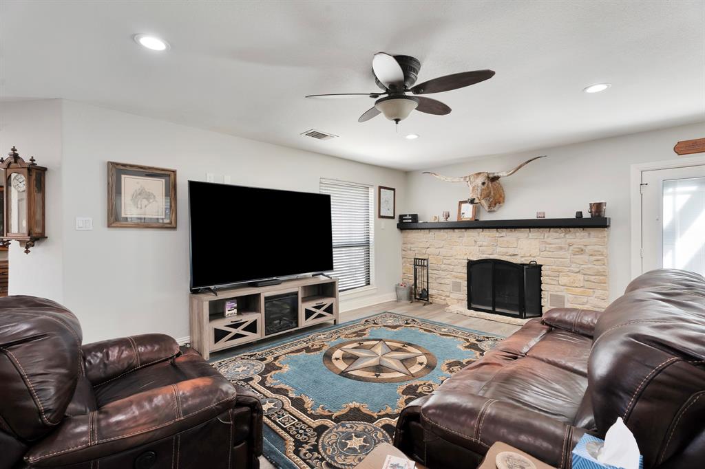 Decordova Bend Estate - Residential