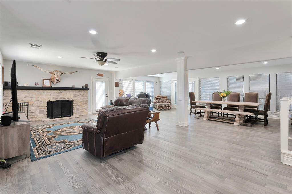 Decordova Bend Estate - Residential