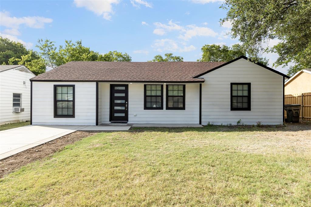 Completely remodeled and move-in ready! This beautifully updated 3-bedroom, 2-bath home features fresh interior paint, new carpet, updated flooring, a new kitchen with granite countertops, brand-new cabinets, and modern finishes throughout. Enjoy comfortable living spaces and updates designed for everyday living. 

Conveniently located with easy access to major highways, shopping, dining, schools, and everyday conveniences. Whether you're purchasing your first home or expanding your investment portfolio, this move-in-ready property is an opportunity you won't want to miss.