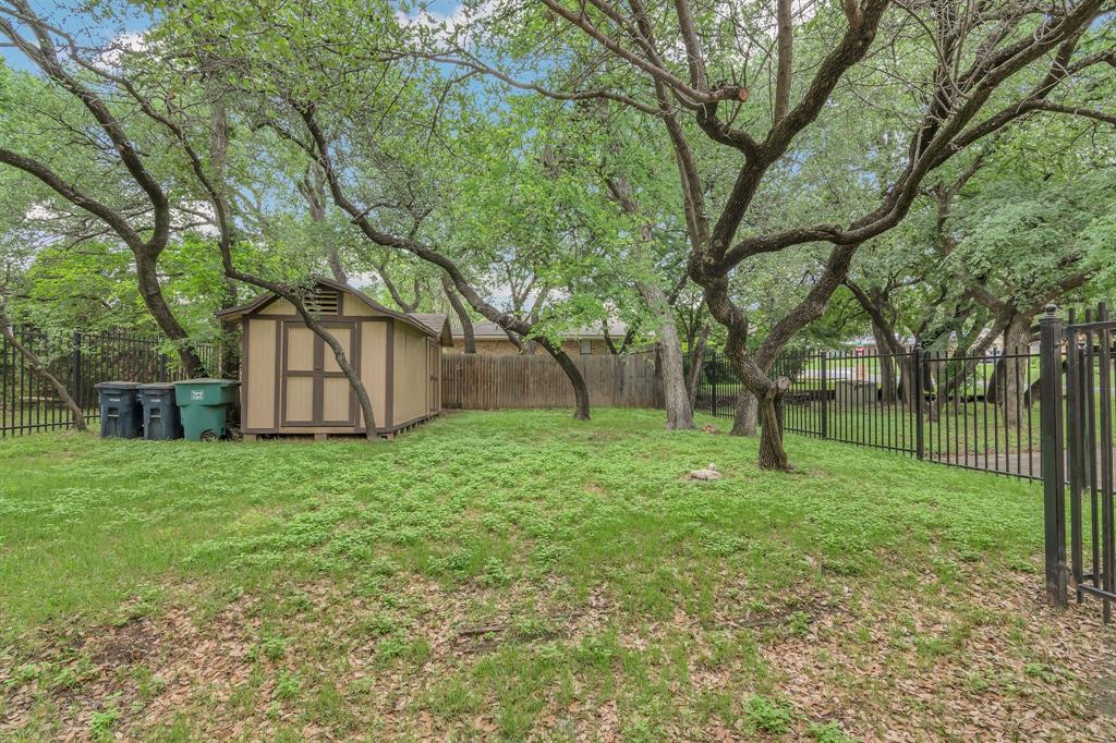 Lake Country Estates Add - Residential
