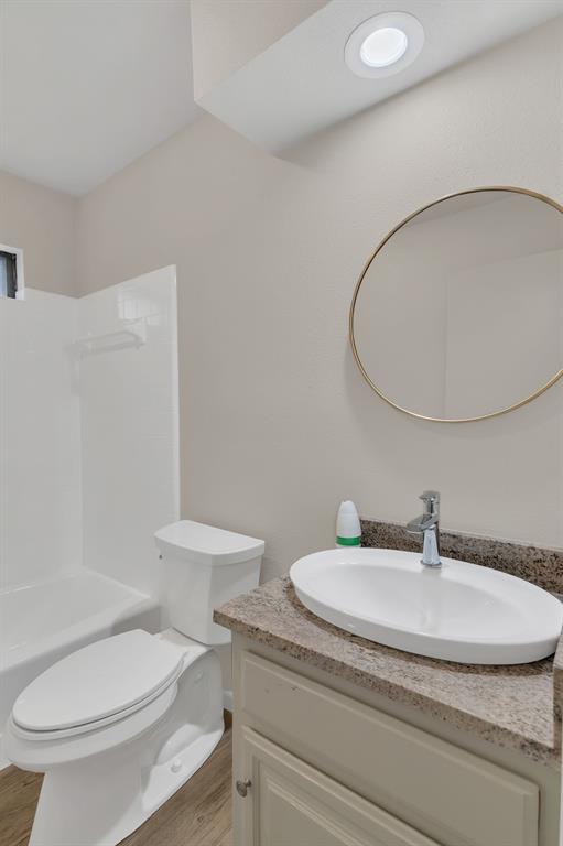 Lake Country Estates Add - Residential