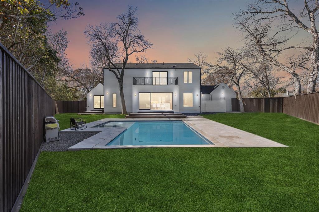 Casa Linda Estates - Residential