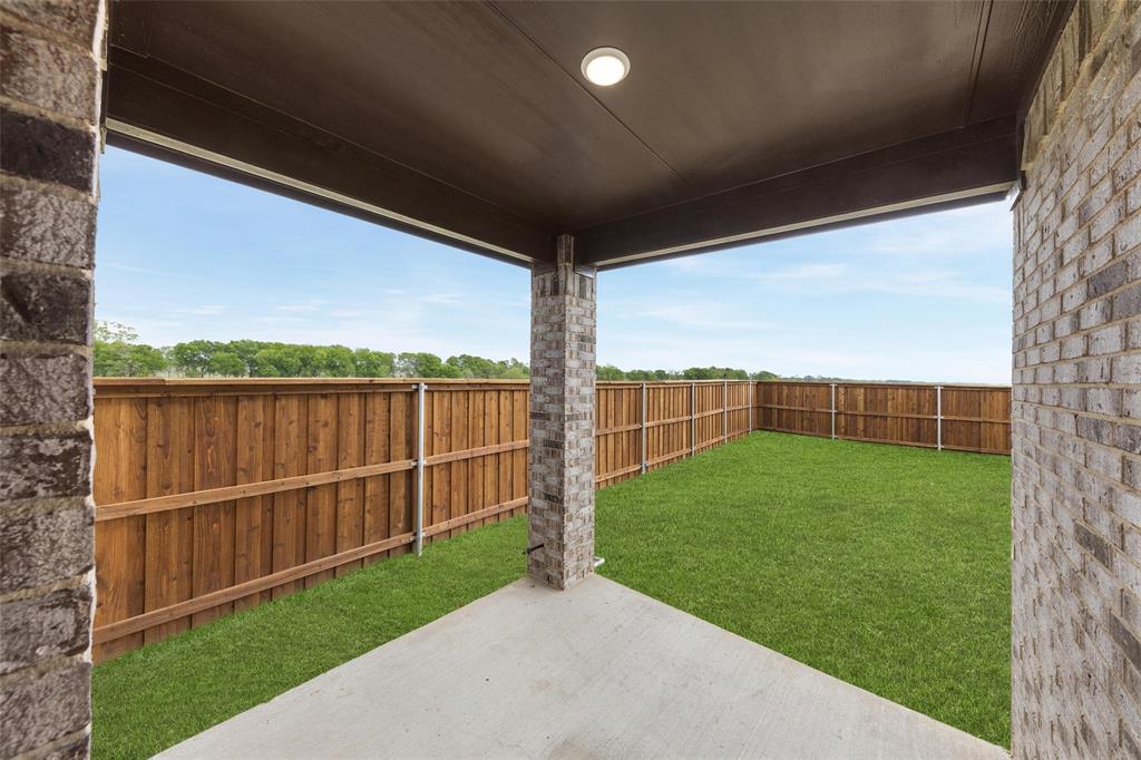 Las Lomas - Residential