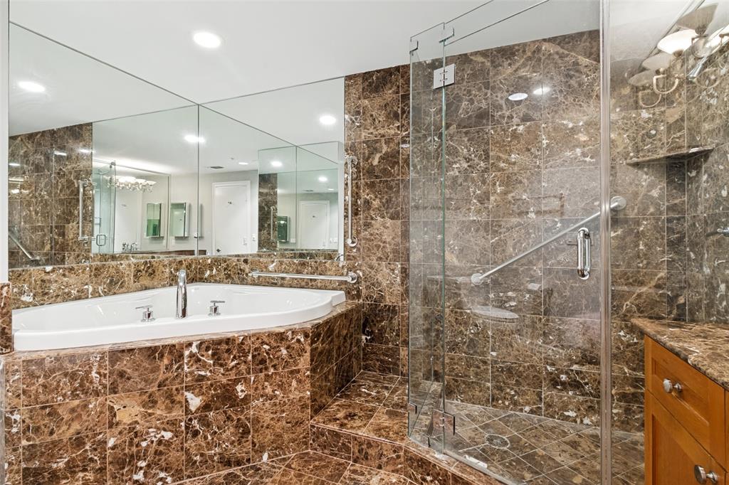 Mayfair at Turtle Creek Condos - Residential