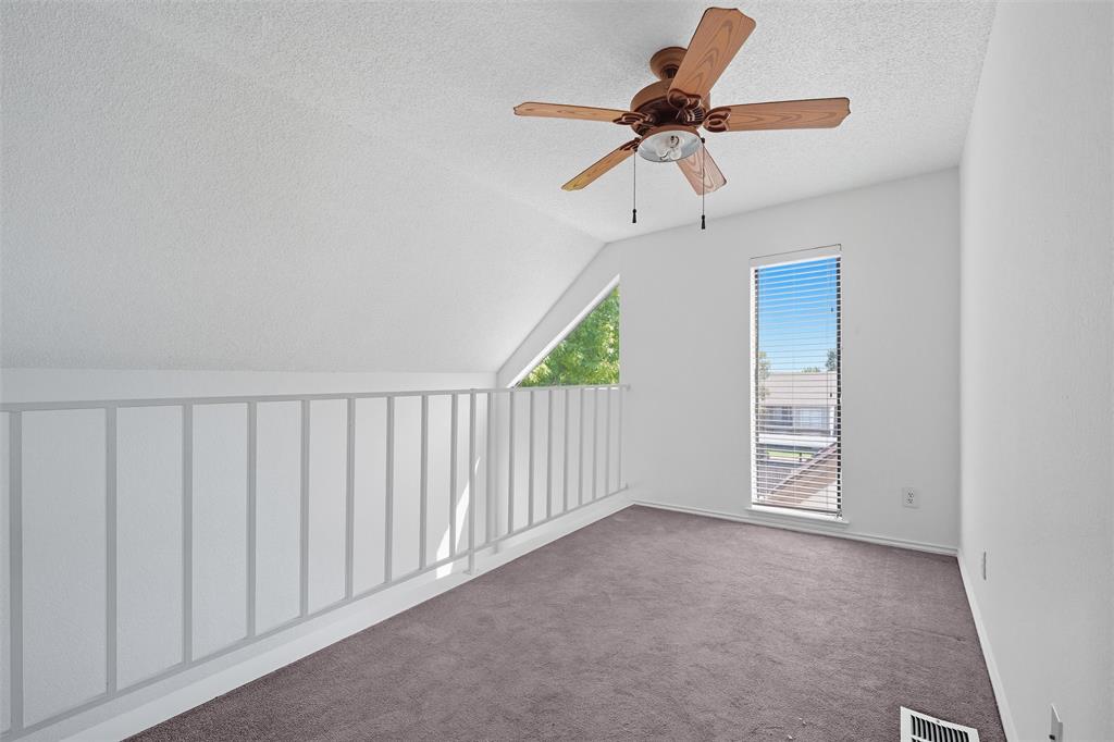 Arlington Oaks Condo - Residential