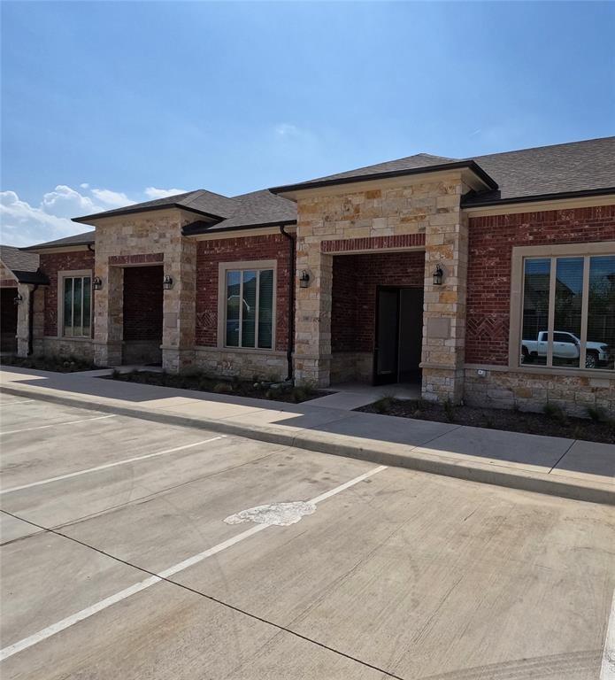THE OFFICES AT STONEBROOK CROSSING - Commercial Sale