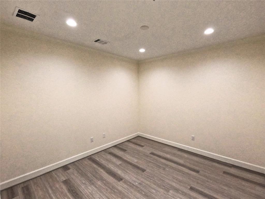 THE OFFICES AT STONEBROOK CROSSING - Commercial Sale