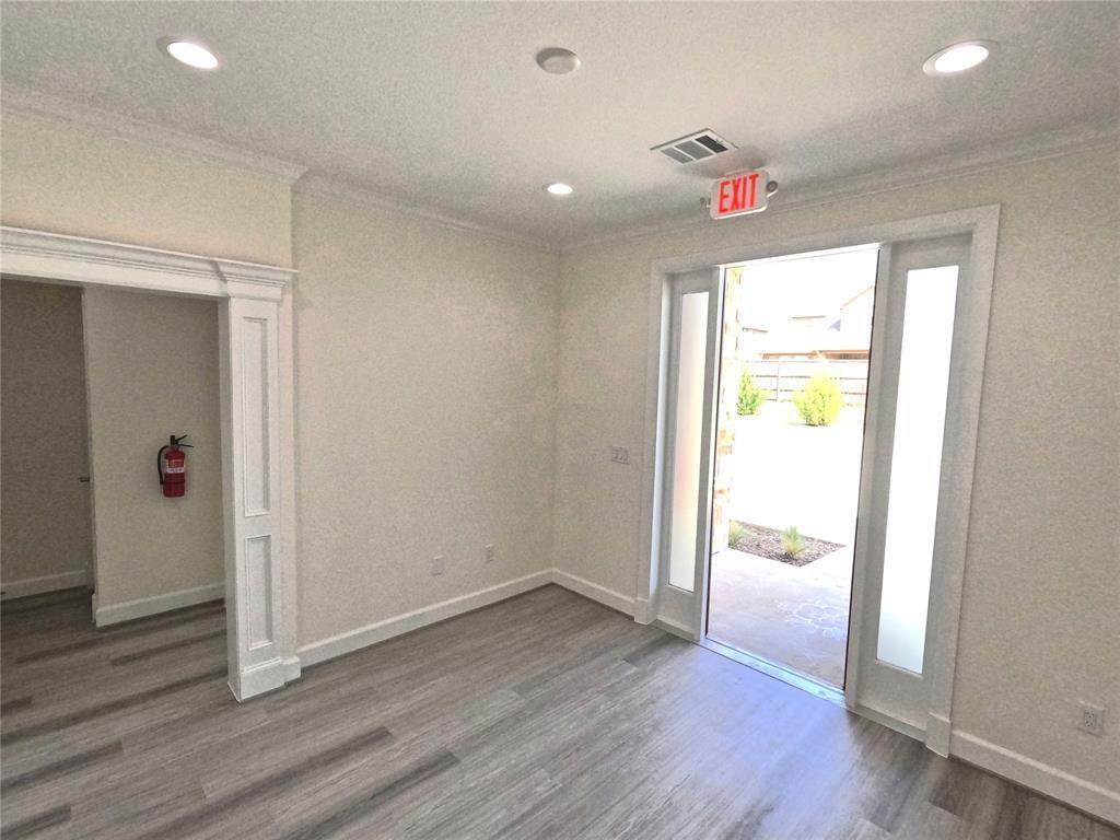 THE OFFICES AT STONEBROOK CROSSING - Commercial Sale