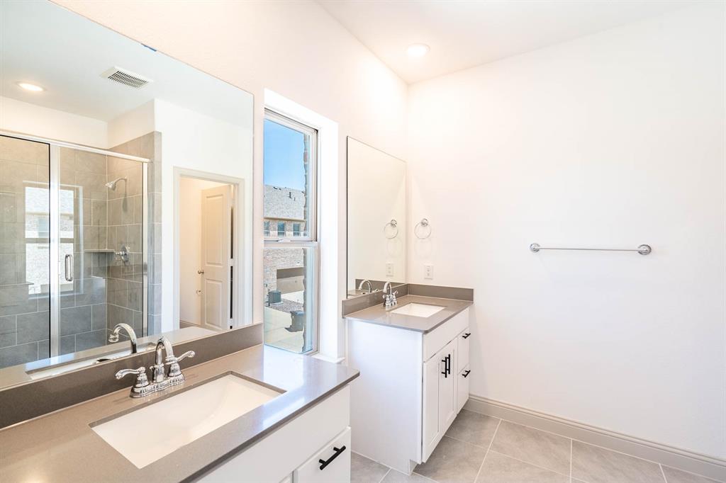 Gables At Ohio - Residential Lease