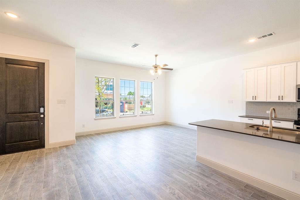Gables At Ohio - Residential Lease