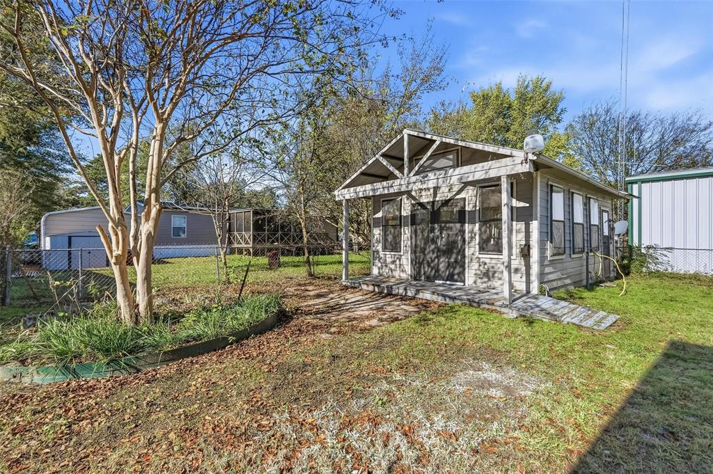 Brinwood Shores Add Sec B - Residential