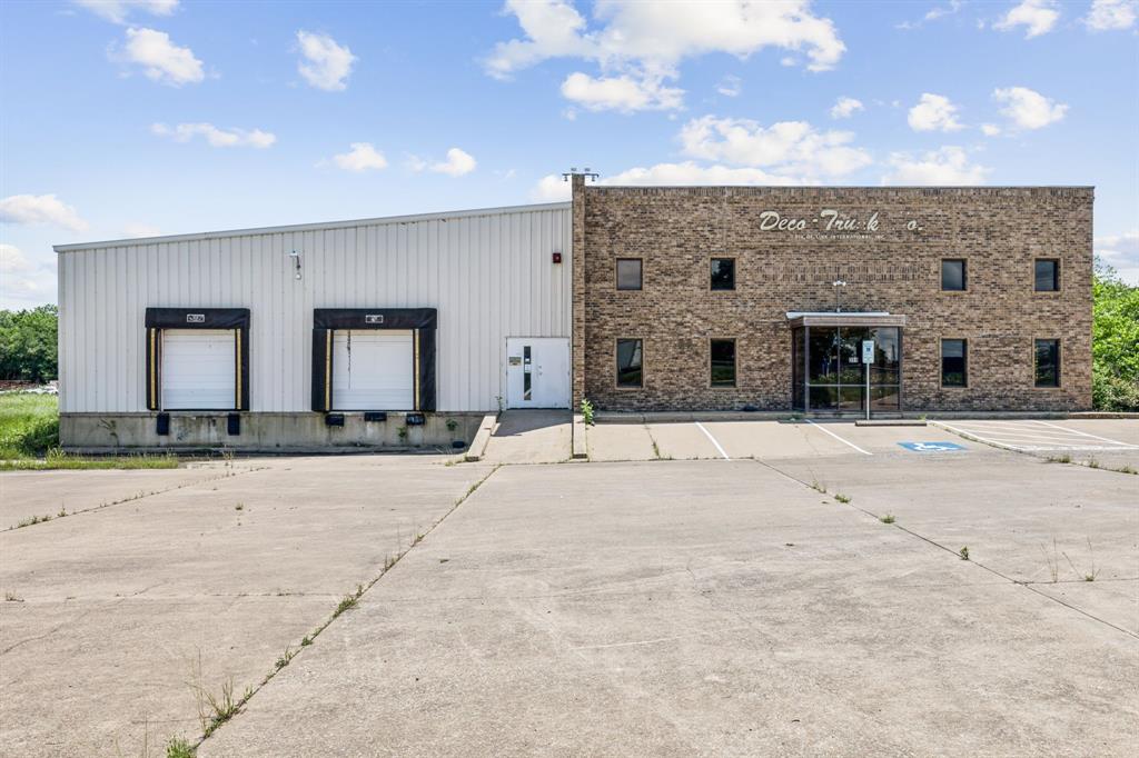 Link International Add - Commercial Sale