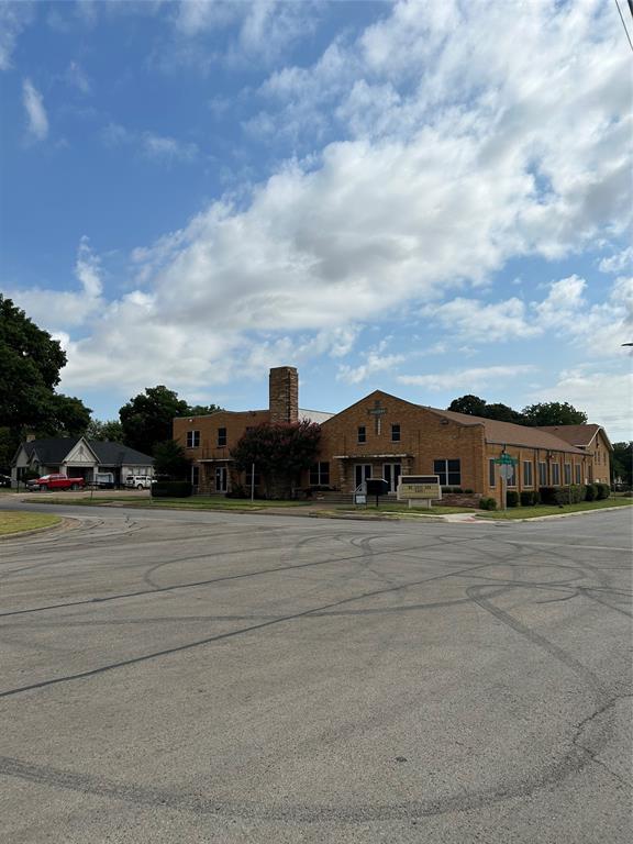 North Fort Worth - Commercial Sale