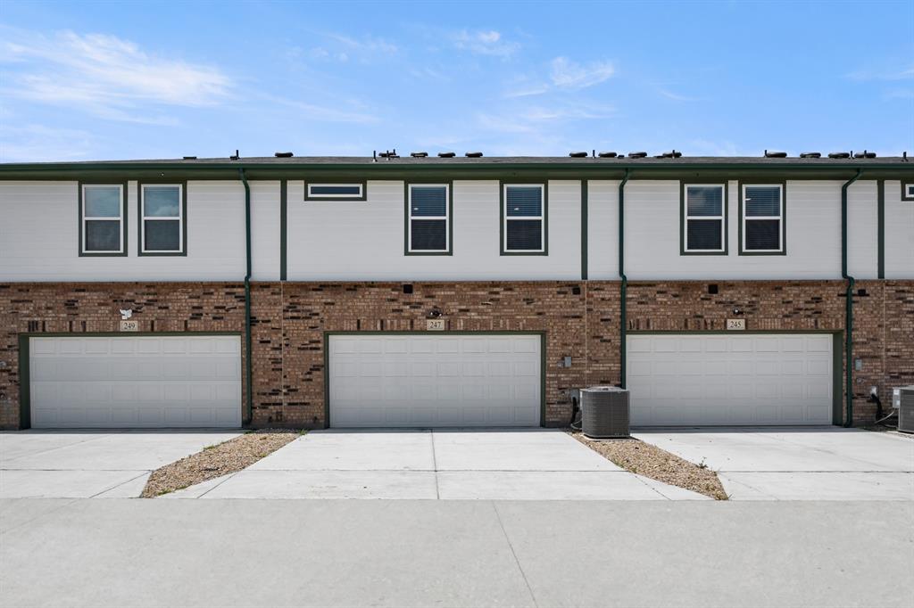 Mockingbird Estates Townhomes - Residential