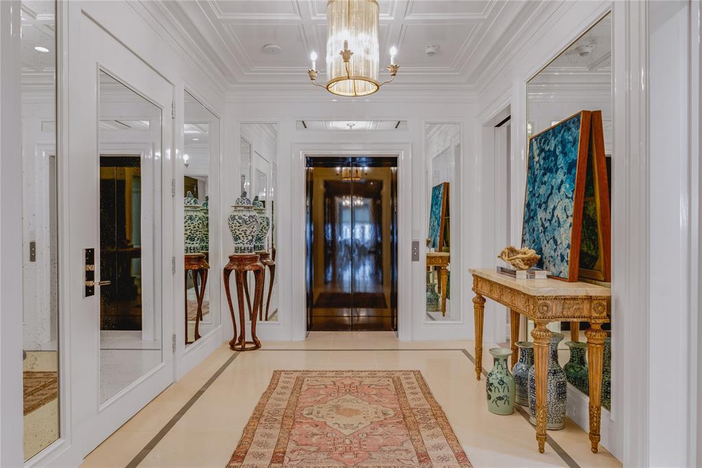 Residences at The Stoneleigh - Residential