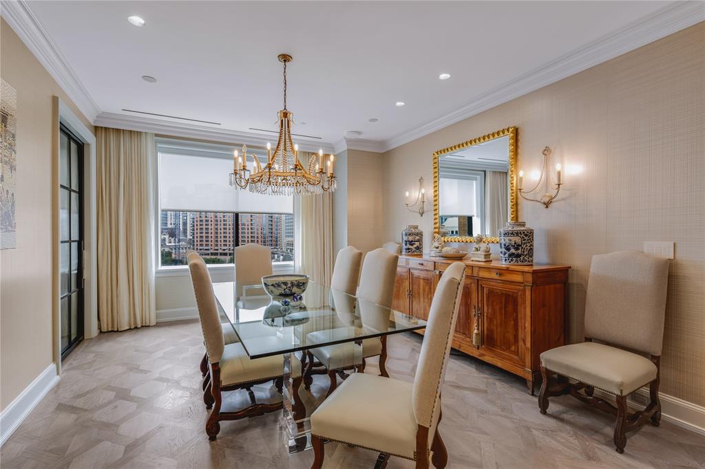 Residences at The Stoneleigh - Residential
