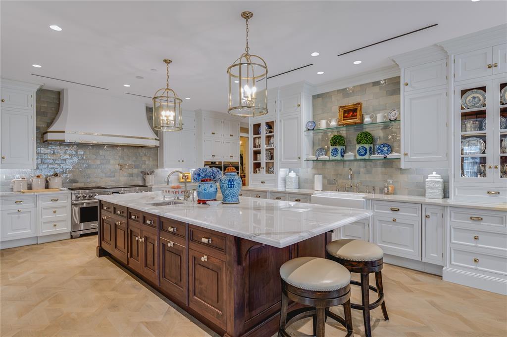 Residences at The Stoneleigh - Residential