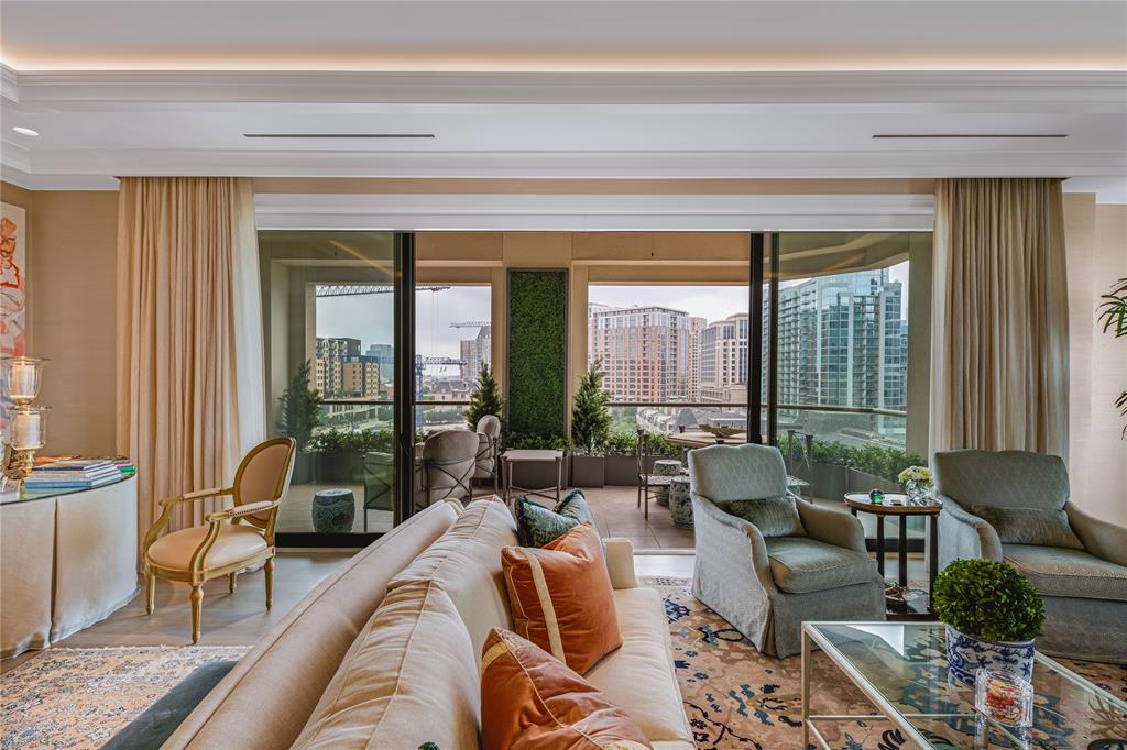 Residences at The Stoneleigh - Residential
