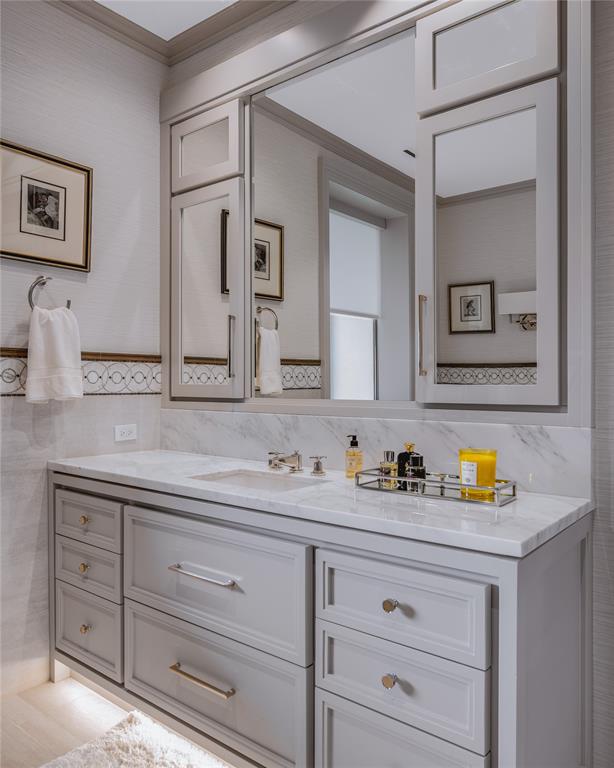 Residences at The Stoneleigh - Residential