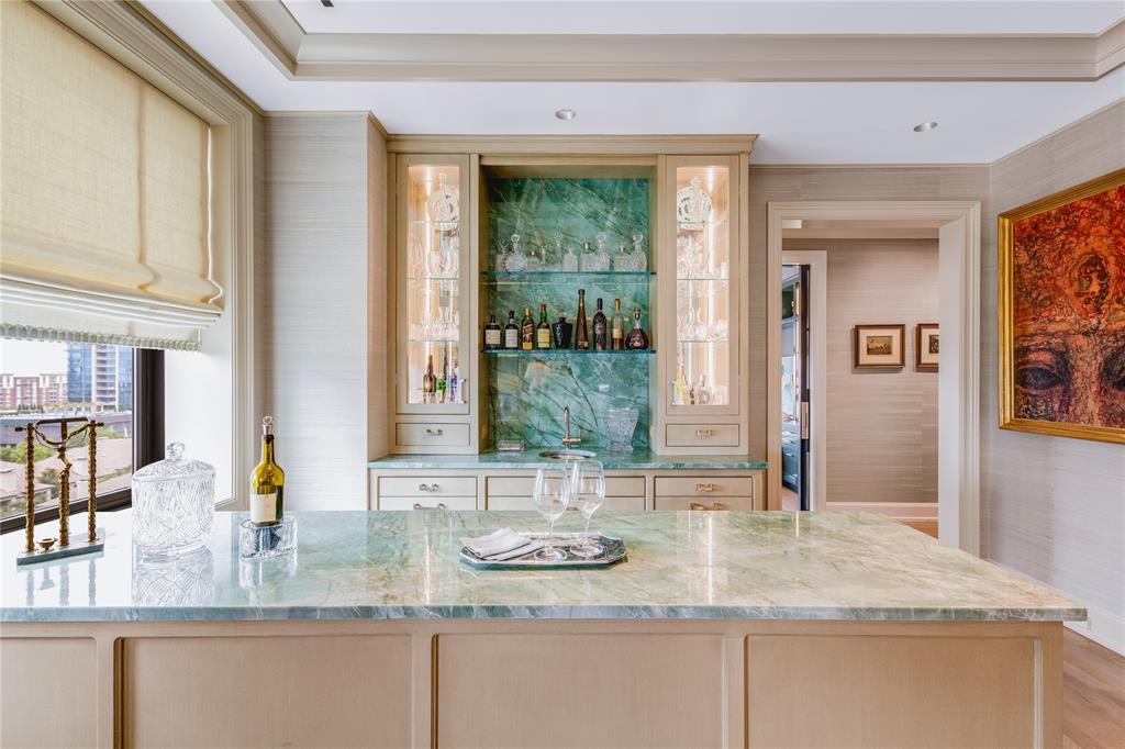 Residences at The Stoneleigh - Residential