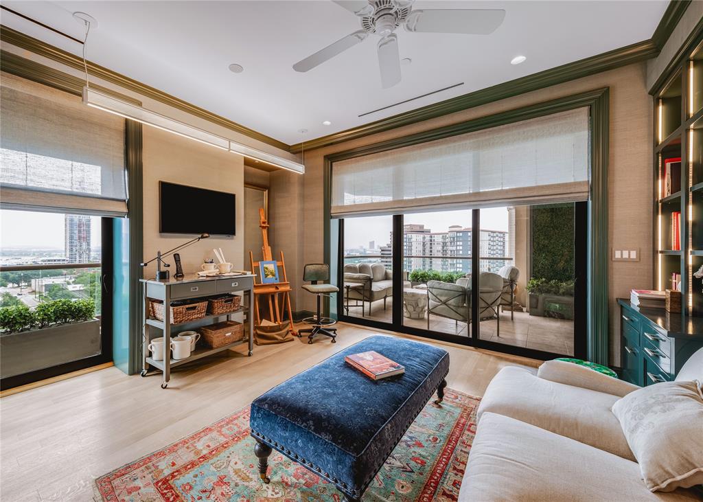 Residences at The Stoneleigh - Residential