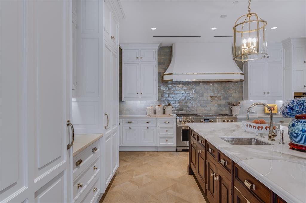 Residences at The Stoneleigh - Residential