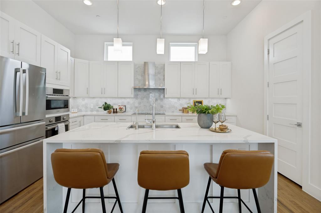 CADDO PARK CONDOMINIUM - Residential