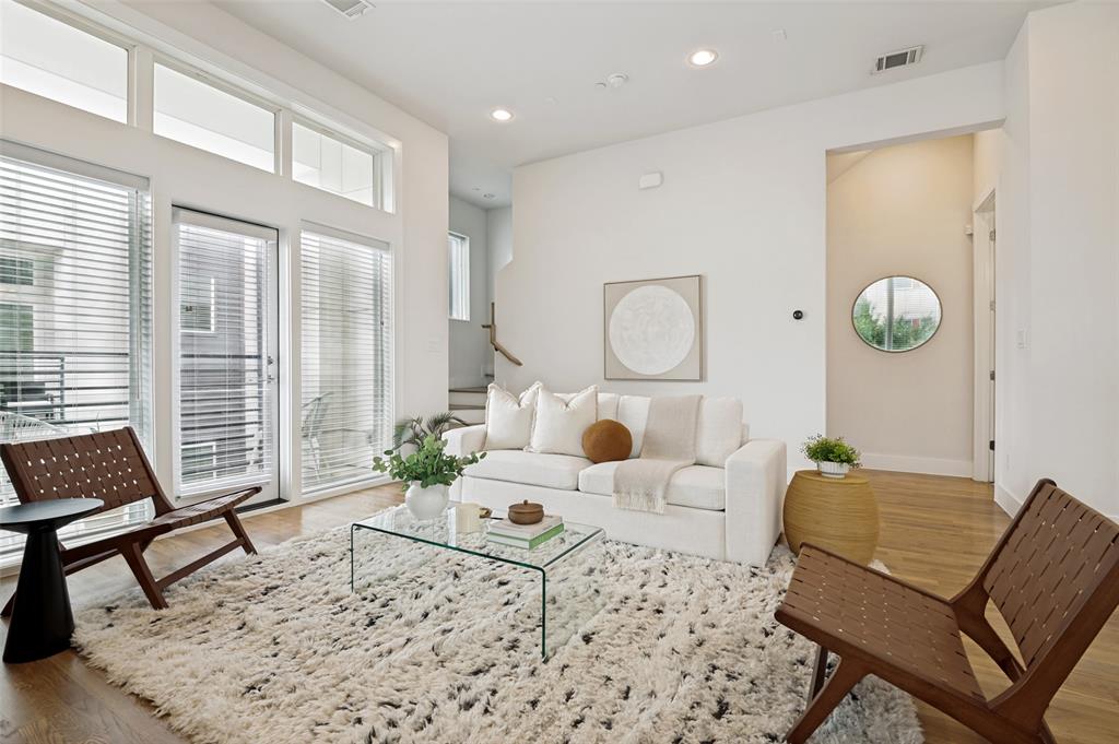 CADDO PARK CONDOMINIUM - Residential