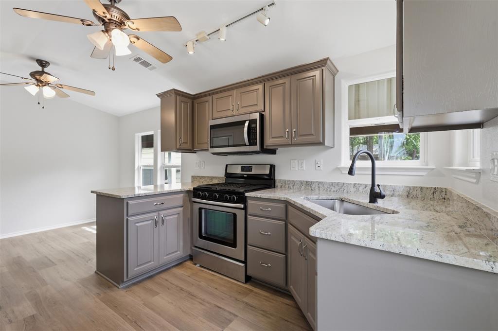 White Oak Shores - Residential