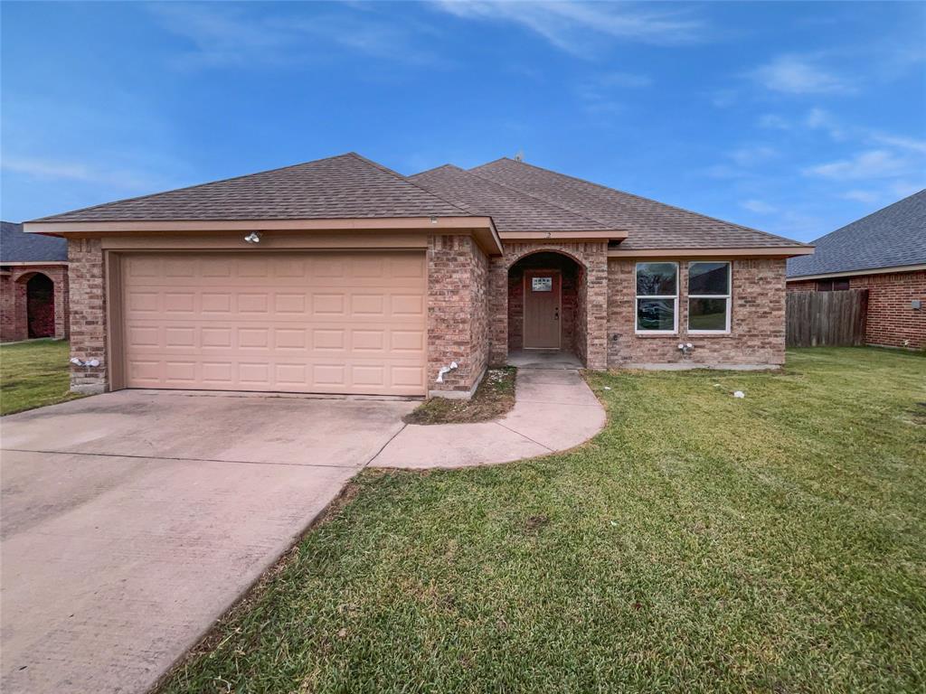 Welcome to this charming property, boasting a fresh interior paint job in a neutral color scheme that will complement any decor. The kitchen is a standout feature with an accent backsplash adding a touch of elegance. Partial flooring replacement ensures a modern touch throughout the home. The primary bedroom includes a walk-in closet. The fenced-in backyard offers privacy and a perfect space for outdoor relaxation. This property is a must-see for those seeking a home that combines style and comfort. Don't miss out on this gem! Included 100-Day Home Warranty with buyer activation.
