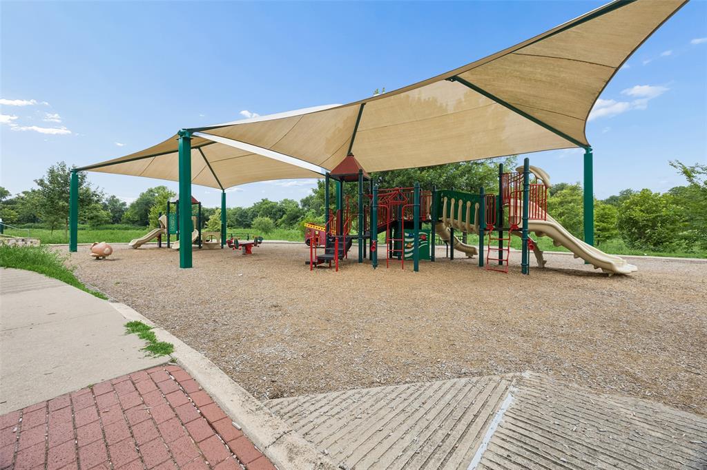 Ridge Condos - Residential