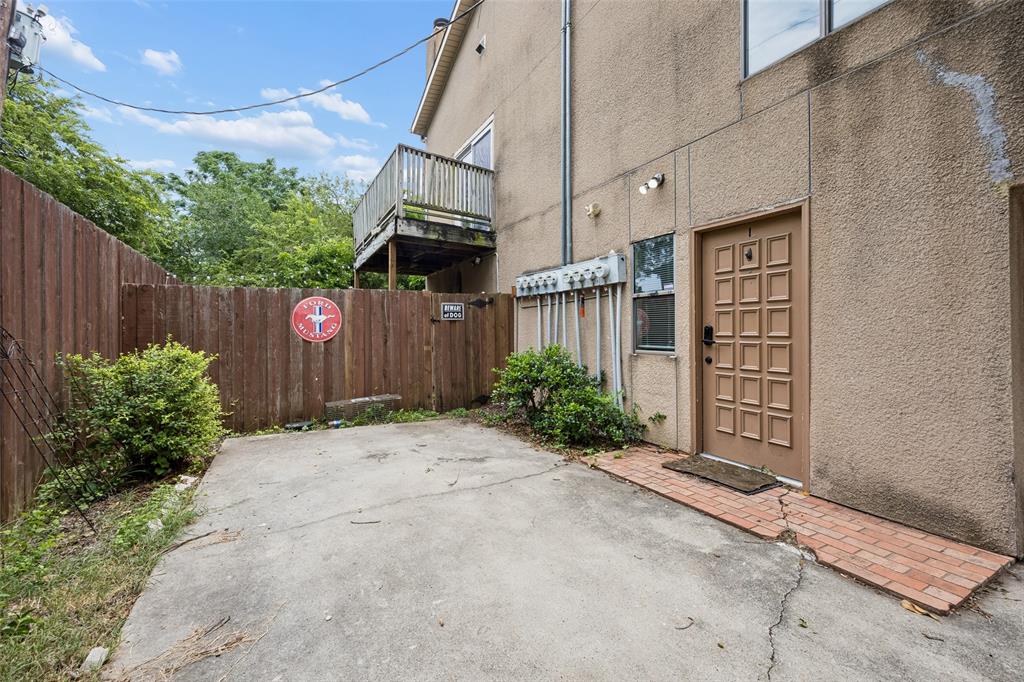 Ridge Condos - Residential