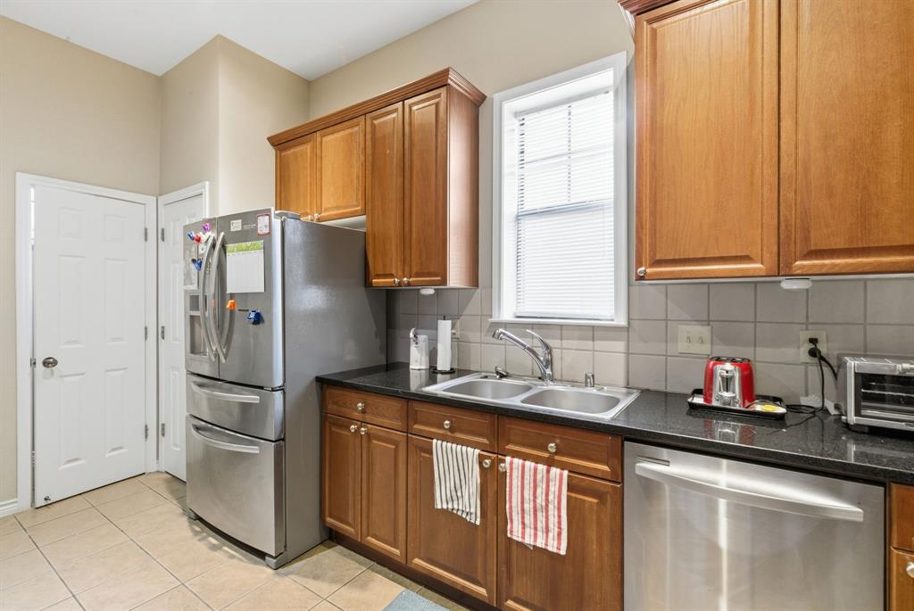 Ridglea Place - Residential
