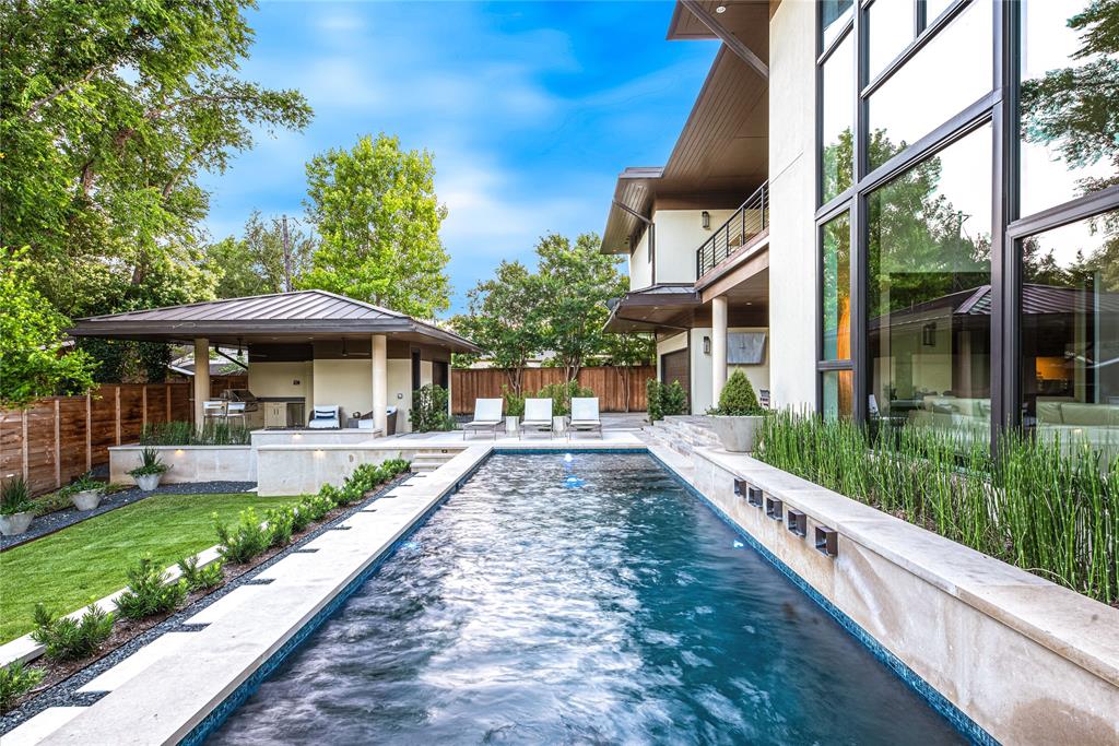 Hockaday Square - Residential